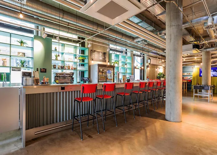 Meininger East Side Gallery Hotel 3*