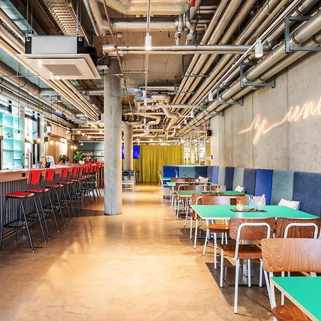 Otel Meininger East Side Gallery