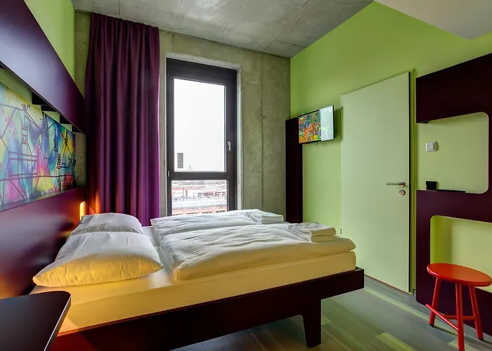 Meininger East Side Gallery Berlin