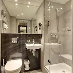 Meininger East Side Gallery 3*