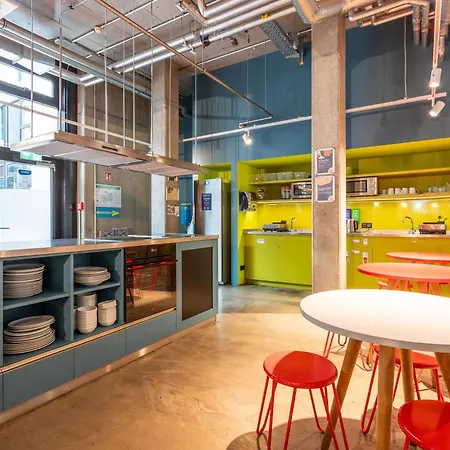 Meininger East Side Gallery Hotel