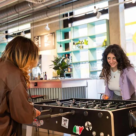 Meininger East Side Gallery 3*