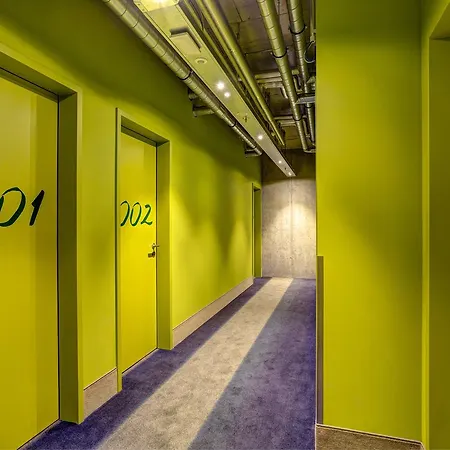 Hotel Meininger East Side Gallery Berlin