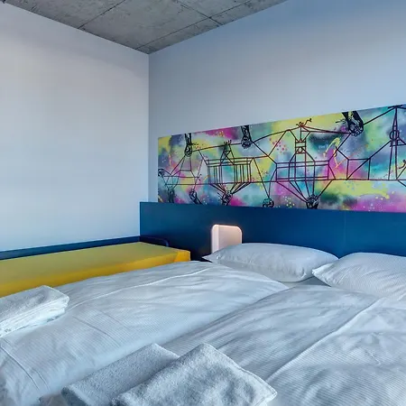 Hotel Meininger East Side Gallery