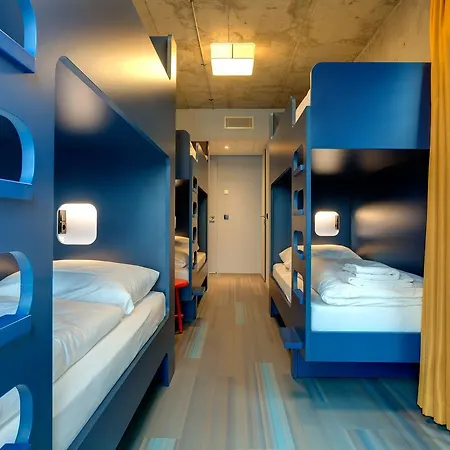 Hotel Meininger East Side Gallery 3*