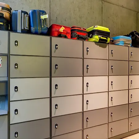 Meininger East Side Gallery Berlin