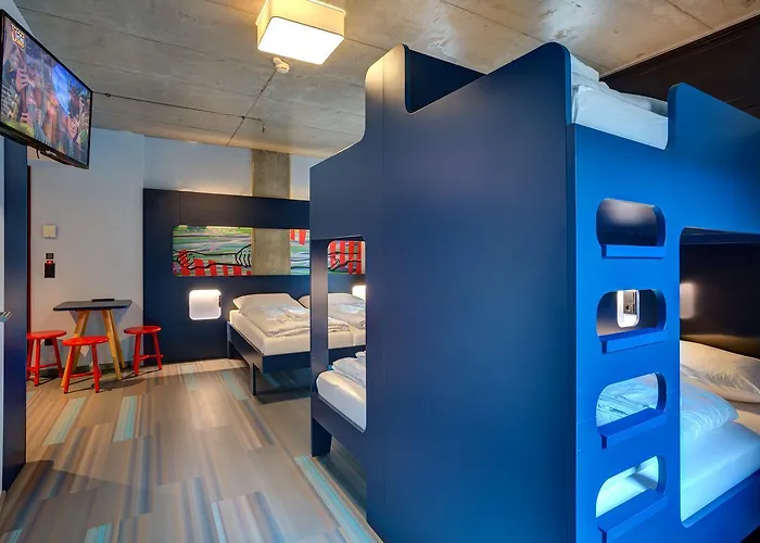 Meininger East Side Gallery Hotel Berlim