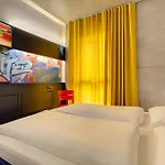 Hotel Meininger East Side Gallery Berlino