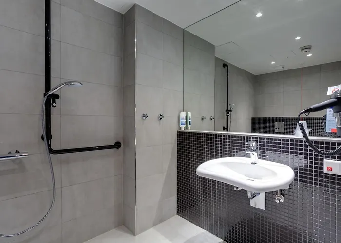 Meininger East Side Gallery Hotel