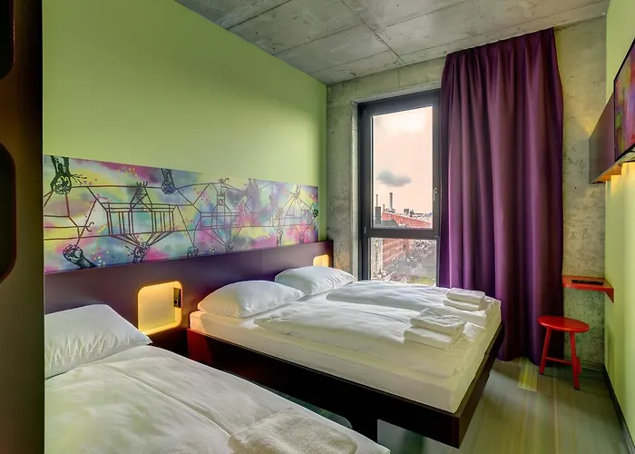 ماينينجر إيست سيد غاليري برلين