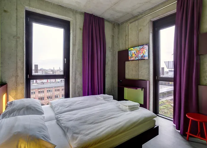 ماينينجر إيست سيد غاليري برلين